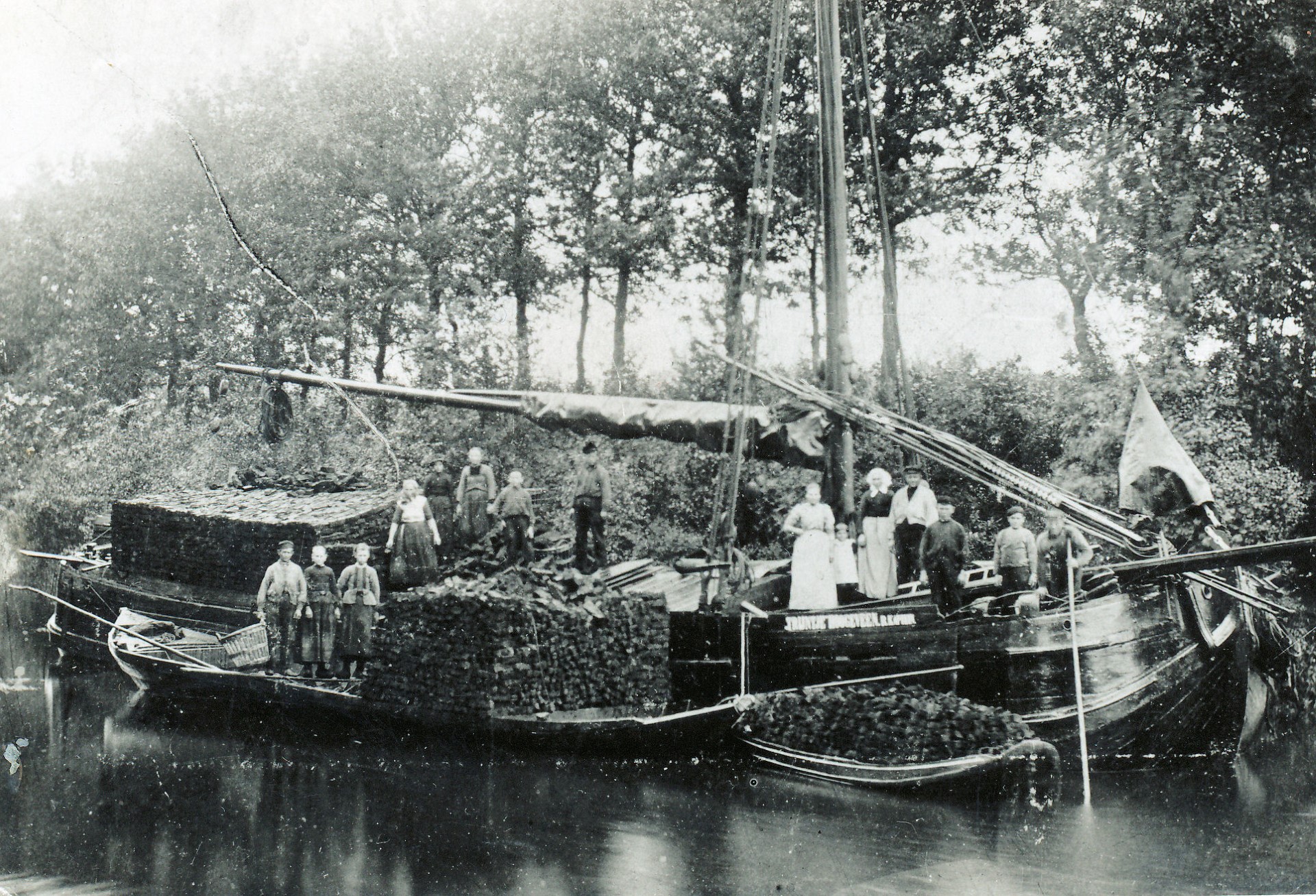 thumbnail_Hoogeveense praam Roelof Kaptein
